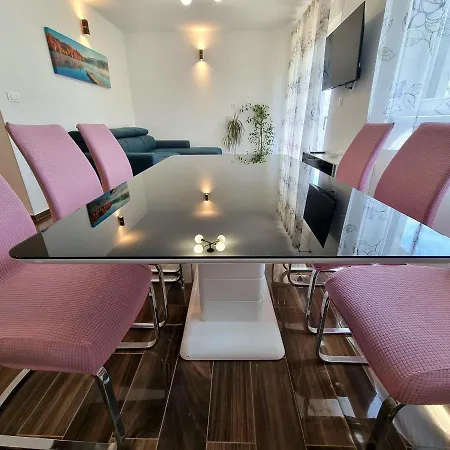 Апартаменты Happiness Трогир