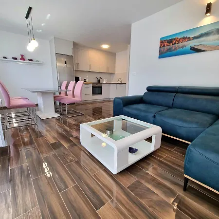 Апартаменты Happiness *