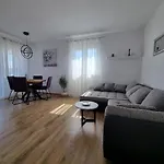 Happiness Διαμέρισμα Τρογκίρ